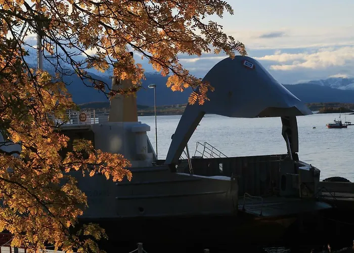 Magic Mountain - Lyngen * Lyngseidet