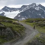 Magic Mountain - Lyngen Lodge